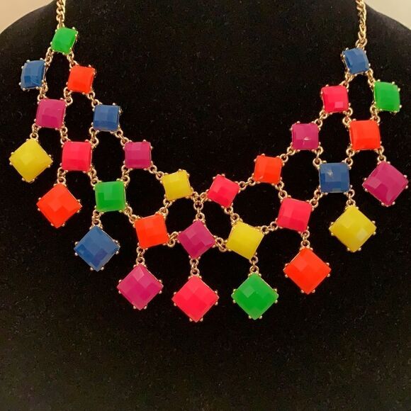 Amrita Singh Statement Necklace - Picture 2 of 5
